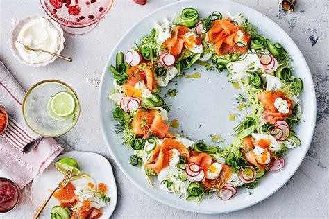 Smoked salmon wreath recipe