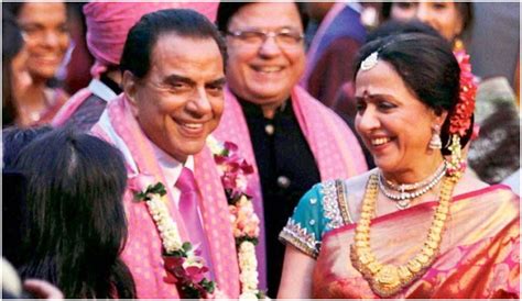 Hema Malini thanks fans on wedding anniversary with Dharmendra, Esha Deol shares throwback ...