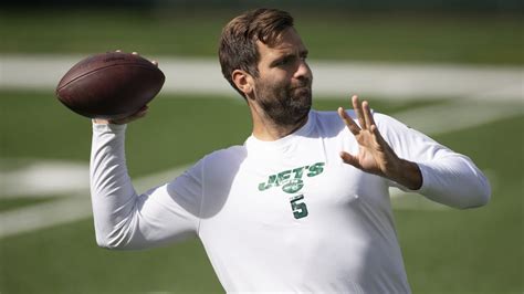 Jets QB Joe Flacco active, plays for first time this season