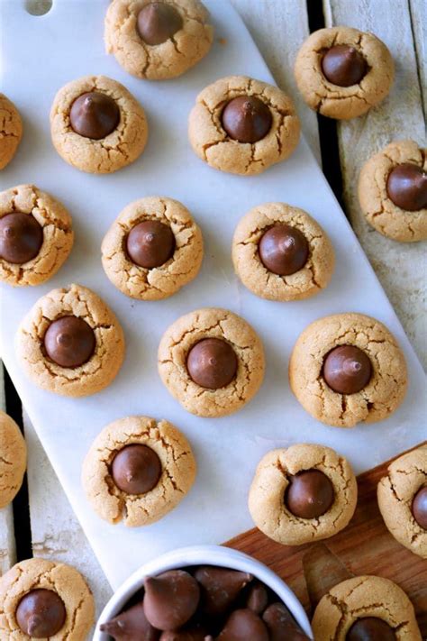 Thumbprint Hershey Kiss Cookies | Recipe | Recipe | Kiss cookie recipe ...