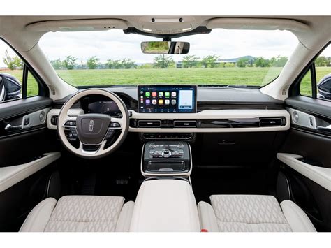 2023 Lincoln Nautilus: 102 Interior Photos | U.S. News