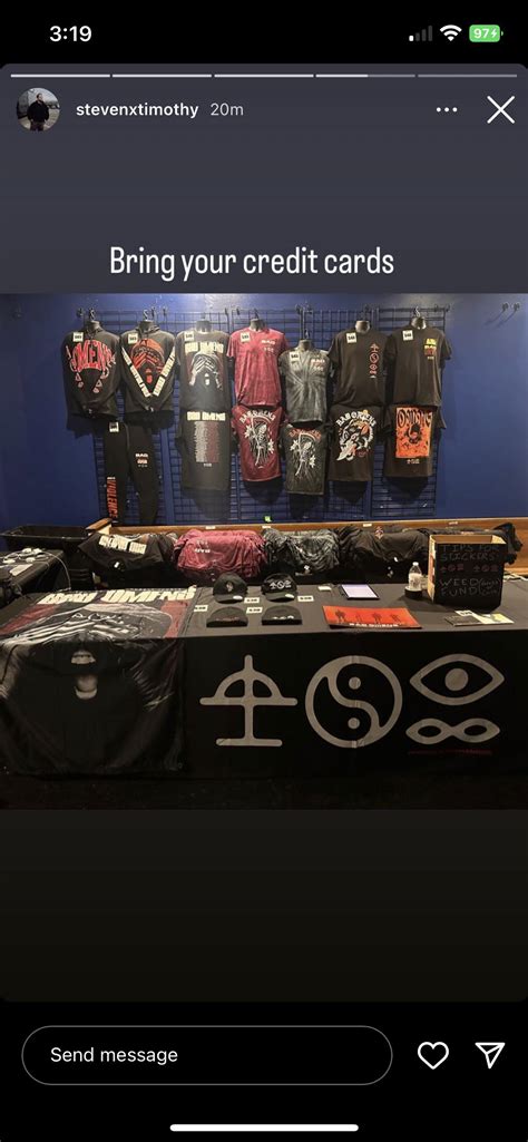 Merch Table : r/badomensband