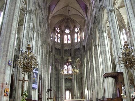 Bourges Cathedral (Bourges, 1250) | Structurae