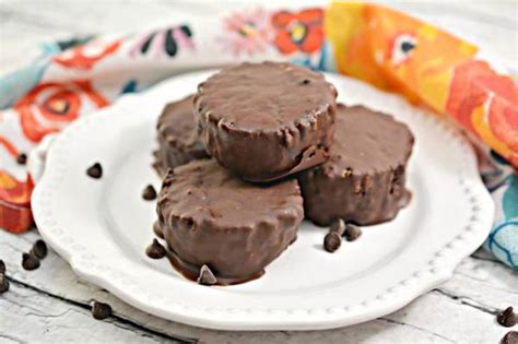 Keto Ding Dongs – Super Yummy Low Carb Copycat Chocolate Caramel Hostess Ding Dongs Recipe ...