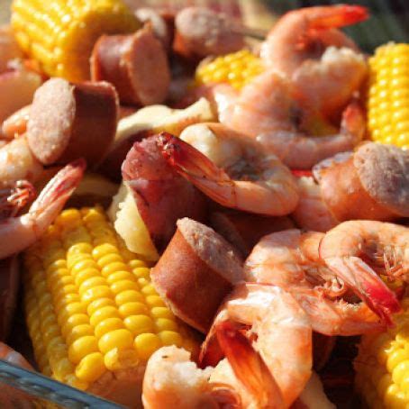 Seafood Boil with Corn, Potatoes and Sausage Recipe - (4.4/5)