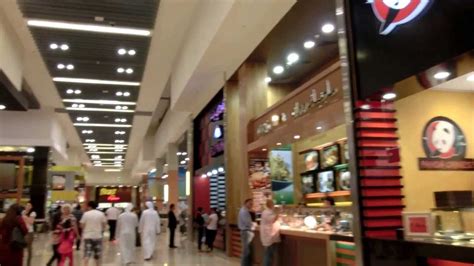 Food Court The Dubai Mall livecam italians79 - YouTube