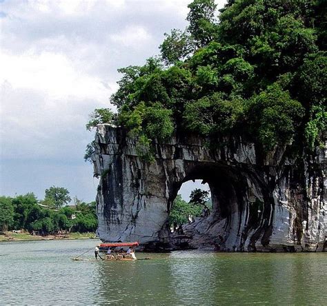 Elephant Trunk Hill Cropped Version. Guilin China | China photo | Guilin china, Guilin, Elephant ...