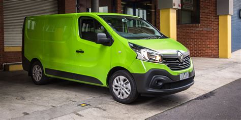 2015 Renault Trafic L1H1 twin-turbo Review | CarAdvice