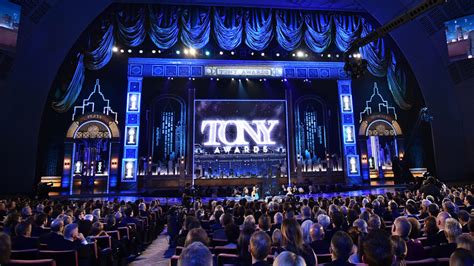 3 Tony Award Performances That Almost Went Awry | Playbill