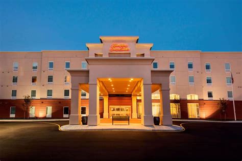 Book Hampton Inn & Suites Wilmington Christiana in Newark | Hotels.com