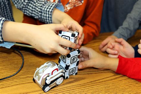 Anki Cozmo SDK Python Programmable Robot for Kids - Robotics | Kinvert