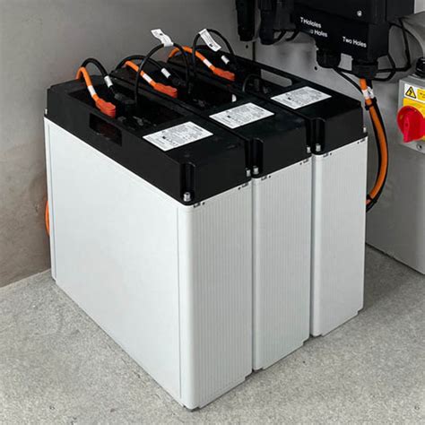 Solar Batteries | Alashwal Trading & Industry Group