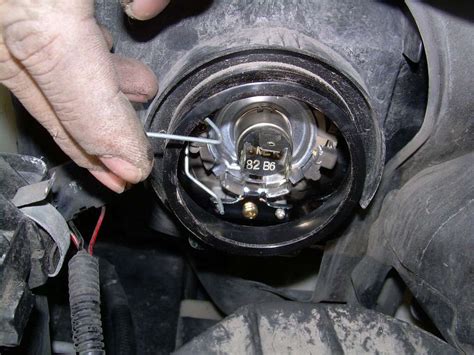 How to Change Your Headlight Bulb in 5 Minutes