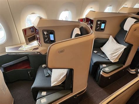 Trip report: Cathay Pacific A350 Business Class | Lux-Traveller