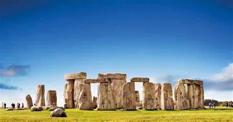 THE POPULAR STONEHENGE TOURS FROM LONDON