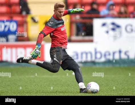 Charlton Athletic goalkeeper Ben Amos Stock Photo - Alamy