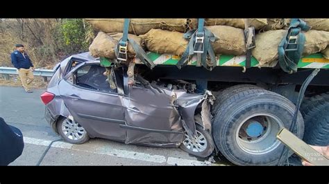 High-speed crash on Mumbai-Pune expressway kills 3 - Hindustan Times