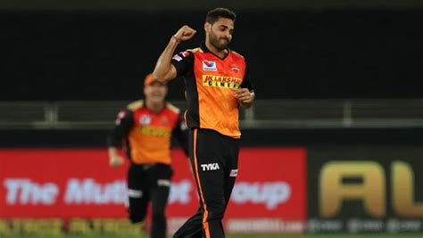 IPL 2022: Bhuvneshwar Kumar completes 150 wickets, becomes first Indian ...