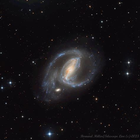 NGC 1097: Spiral Galaxy with Supernova | yeoys.com