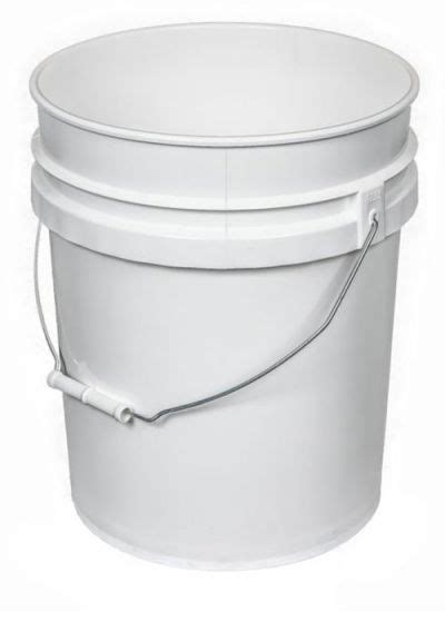 5 Gallon Plastic Buckets