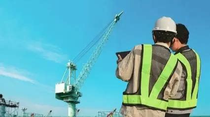 What You Need to Know About Crane Safety | SafetyCulture