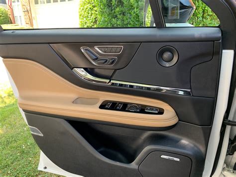 2020 Lincoln Corsair: 49 Interior Photos | U.S. News