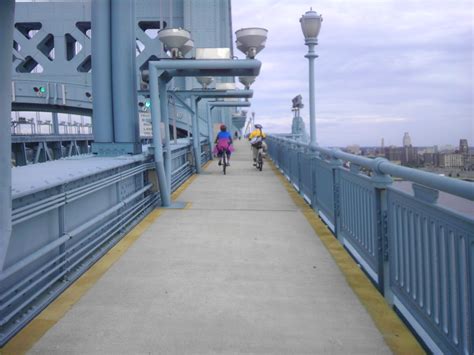 Ben Franklin Bridge Pedestrian Walkway - Circuit Trails