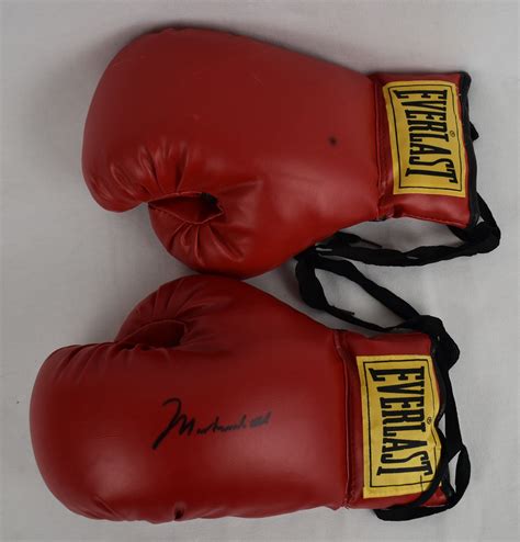 Lot Detail - Muhammad Ali Autographed Vintage Everlast Boxing Gloves