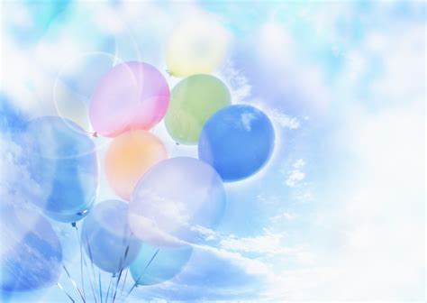 Wallpaper: Sky balloons 2 | The Tech Next