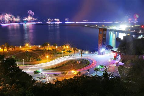 10 Best Nightlife Experiences in Kaohsiung - Where to Go at Night in ...