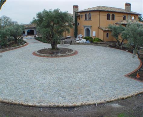 Historic European Cobblestone | Monarch Stone International