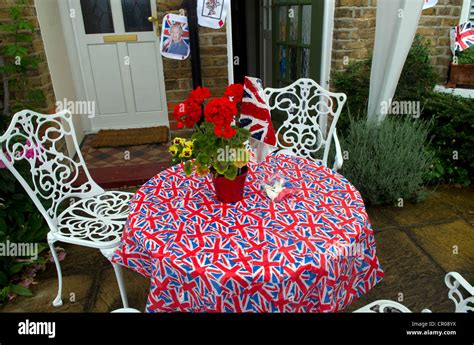 Diamond Jubilee of Queen Elizabeth II Stock Photo - Alamy