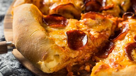 Pizza Hut Stuffed Crust: What To Know Before Ordering