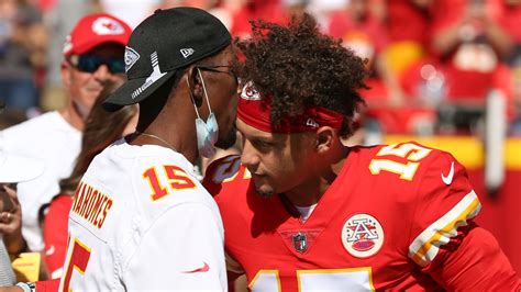 Patrick Mahomes Sr. talks to CNN about Chiefs star’s ‘natural dad bod ...