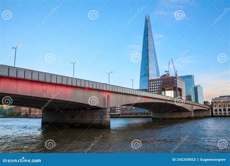 London City View with the London Bridge Editorial Stock Photo - Image of capital, historic ...