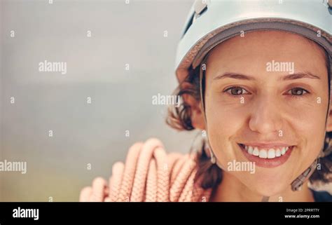 Helmet mountain hi-res stock photography and images - Alamy