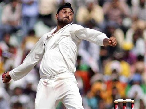 ICC Scanner on Harbhajan Singh, Pragyan Ojha Bowling Actions: Report ...