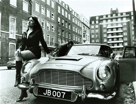 1964 Aston Martin DB5 16 - Luxedb