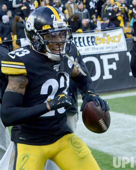 Photo: Steelers Joe Haden Celebrates Interceptions - PIT2019120111 ...