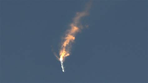 SpaceX-Rakete explodiert bei erstem Testflug - ZDFheute