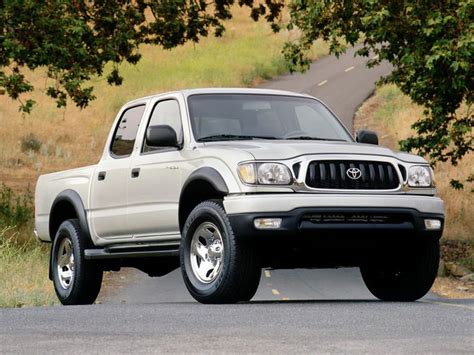 10 Best Used Trucks Under $5,000 | Kelley Blue Book | Toyota tacoma ...