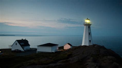 Avalon Lighthouse – Bing Wallpaper Download