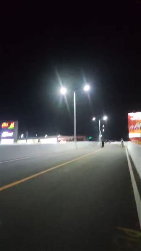 Daily Guardian on Twitter: "WATCH: An Ilonggo skated in wide curves down the Ungka Flyover in ...