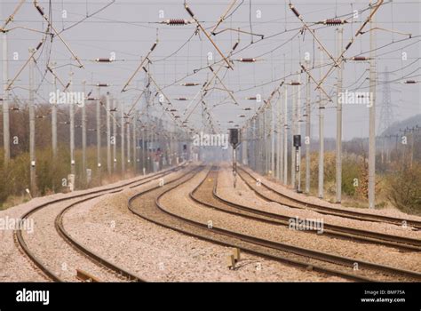 Overhead line system hi-res stock photography and images - Alamy