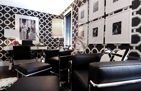 How to Decorate in Black and White