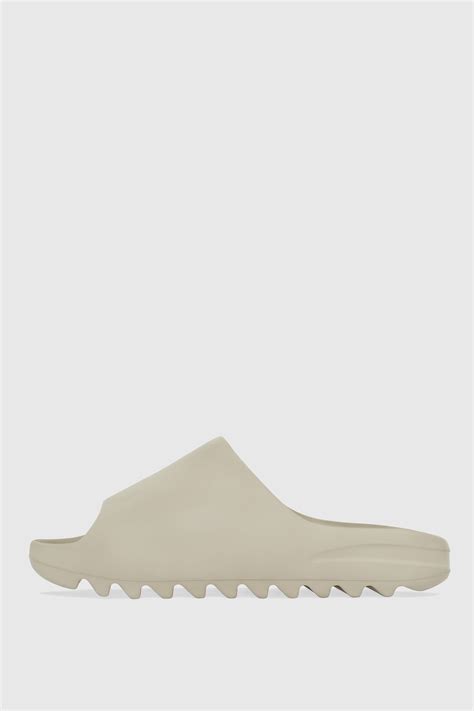 adidas Yeezy Slide 'Pure' Beige | WoodWood.com