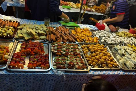 The Best Dong Xuan Night Market Travel Guide | ORIGIN VIETNAM