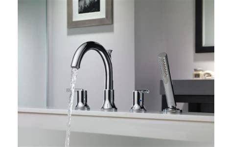 Trinsic® Bathroom Collection | Delta Faucet