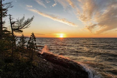 Lake Superior sunset Photograph by Linda Shannon Morgan - Fine Art America