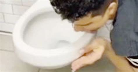 Toilet-licking 'influencer' with coronavirus 'disowned' parents because they don't have ...